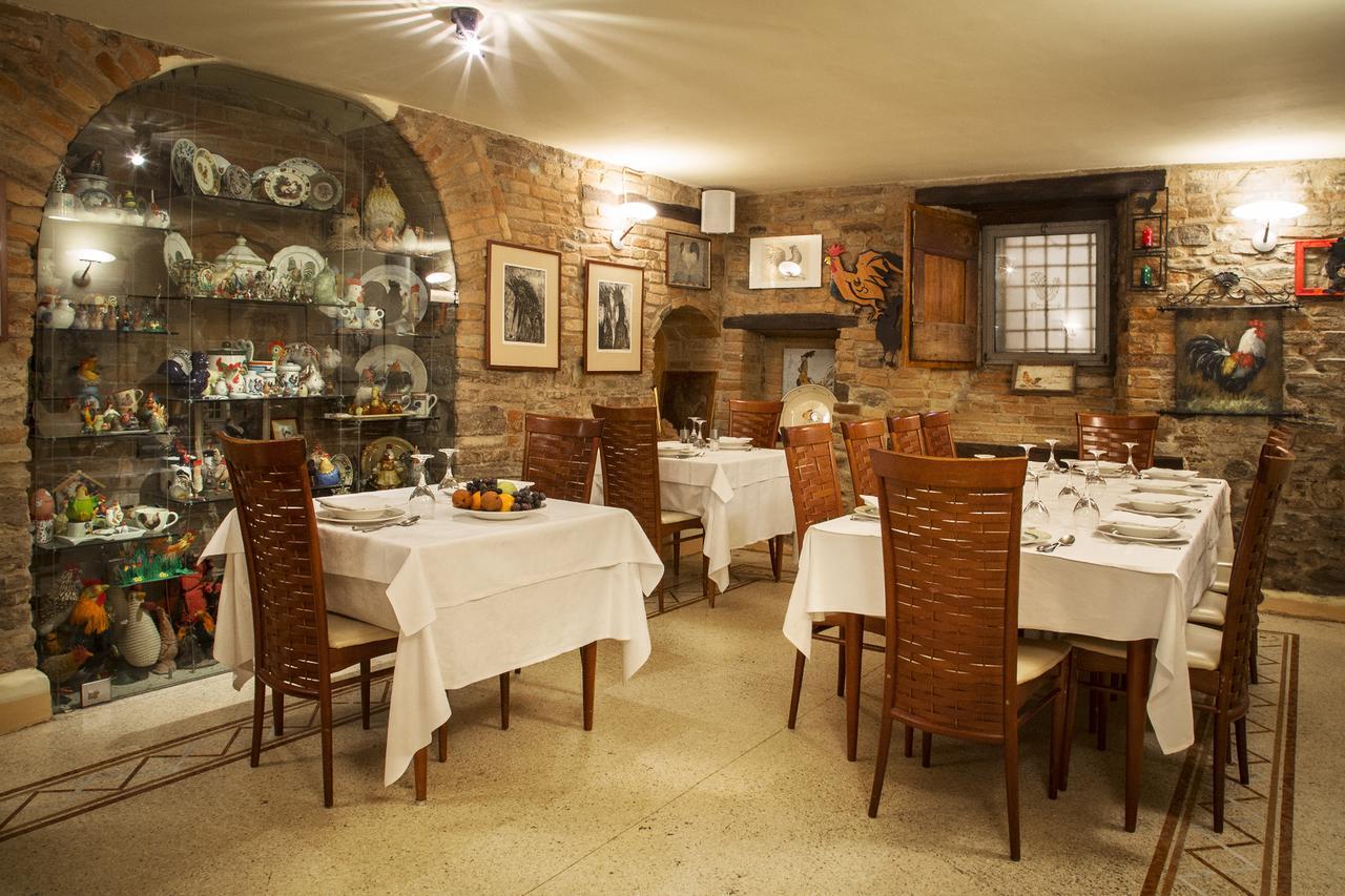 Locanda Da Ciacci Petriano ภายนอก รูปภาพ