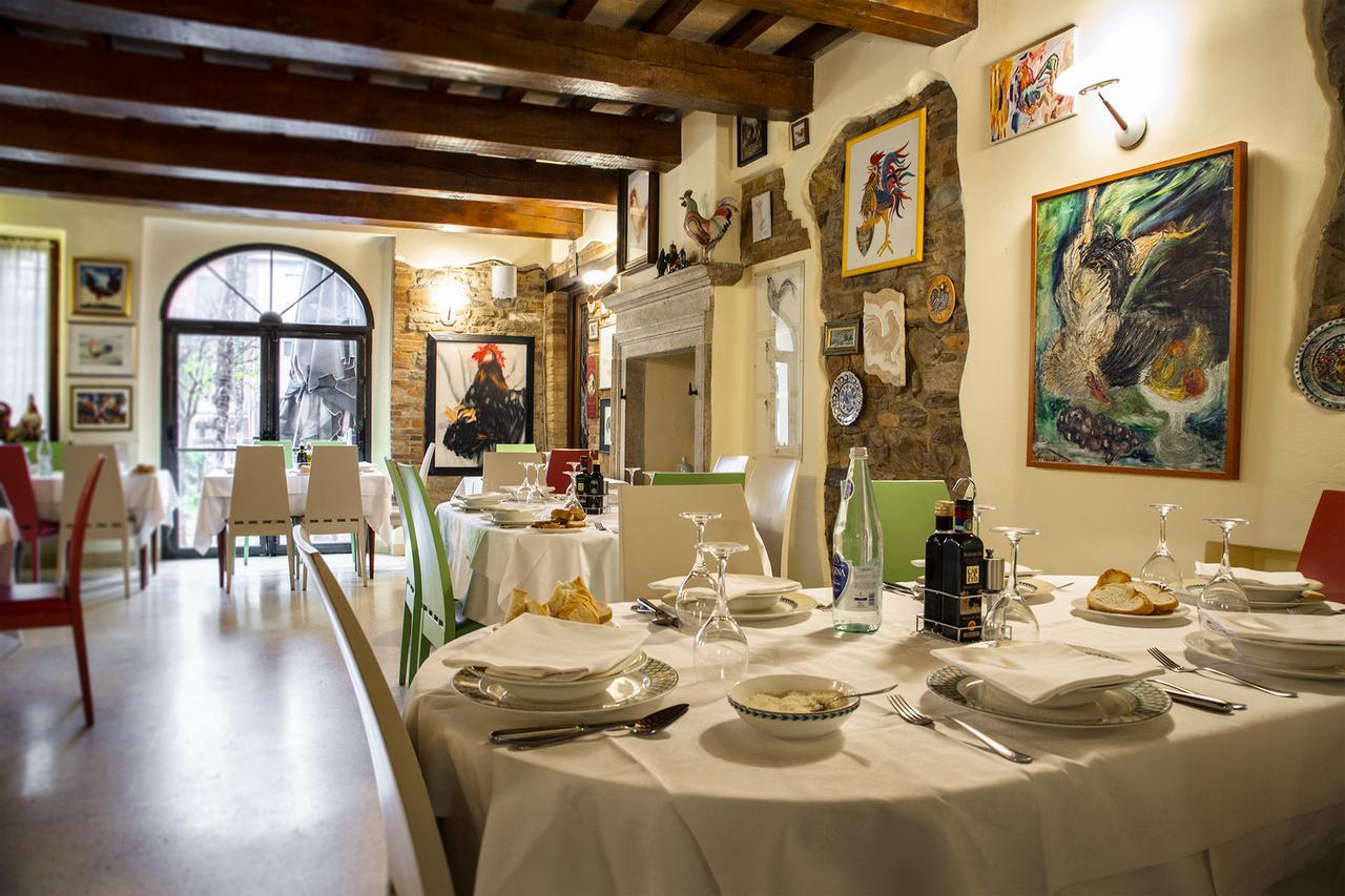 Locanda Da Ciacci Petriano ภายนอก รูปภาพ
