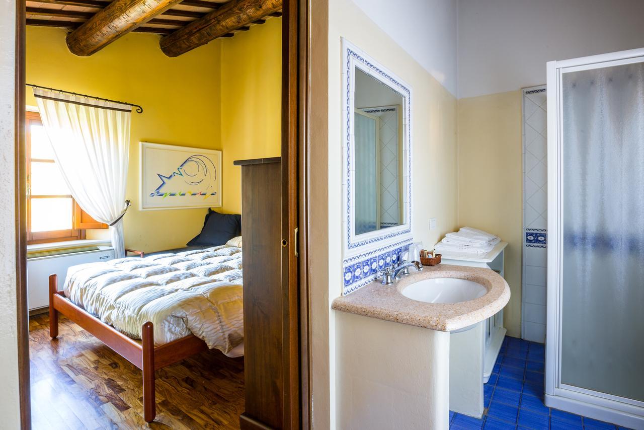 Locanda Da Ciacci Petriano ภายนอก รูปภาพ